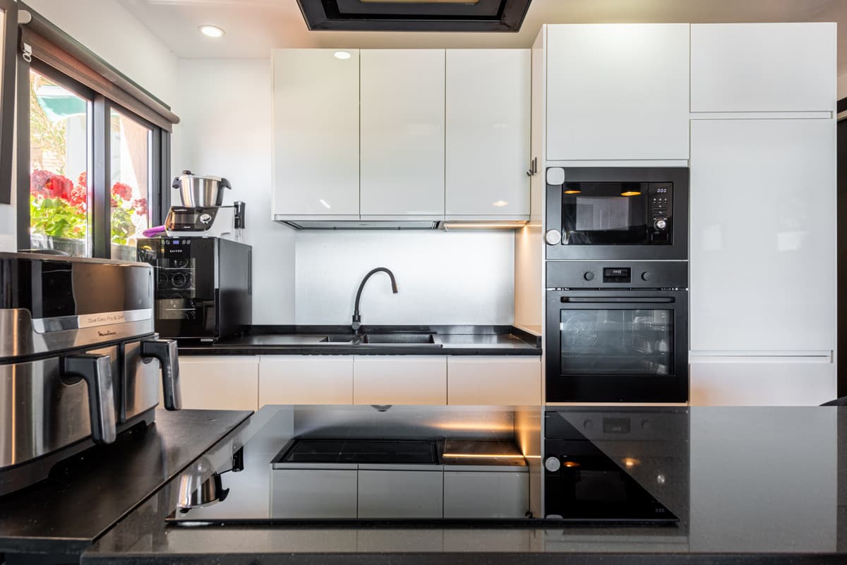 Middle Floor Apartment in Carvajal — photo 8 of 10