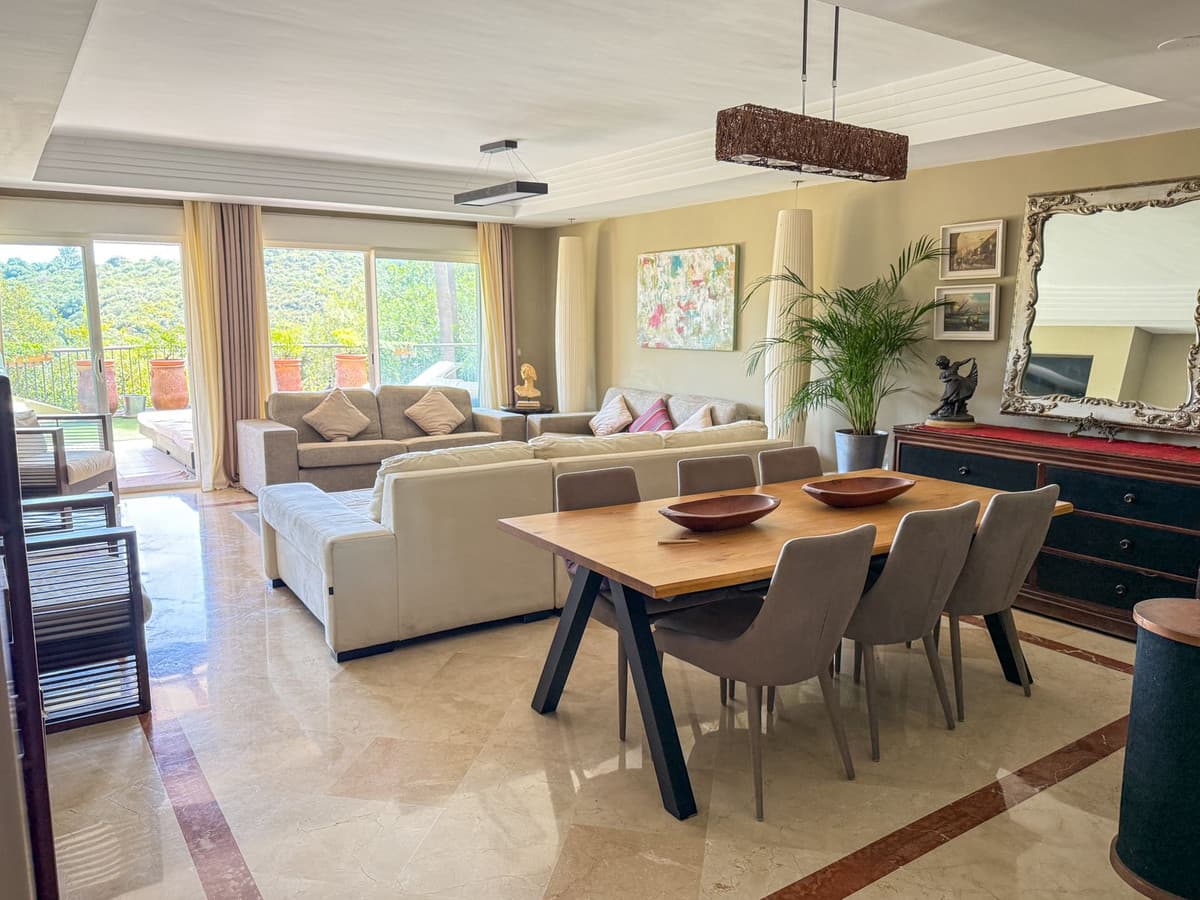 Middle Floor Apartment in San Roque Club — photo 3 of 10