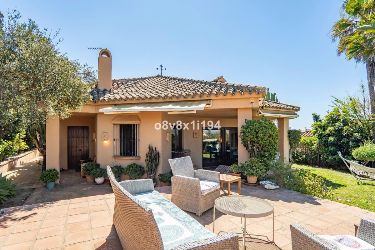 Detached Villa in Marbella — photo 6 of 10
