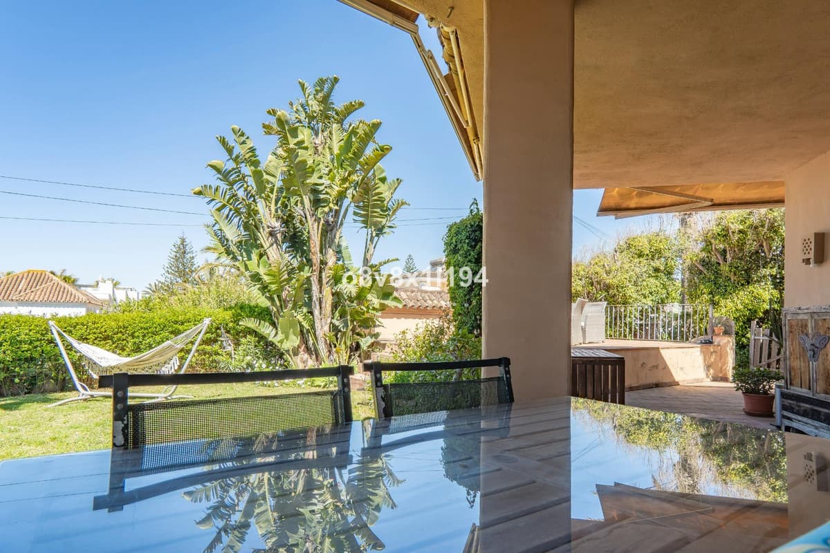 Detached Villa in Marbella — photo 7 of 10