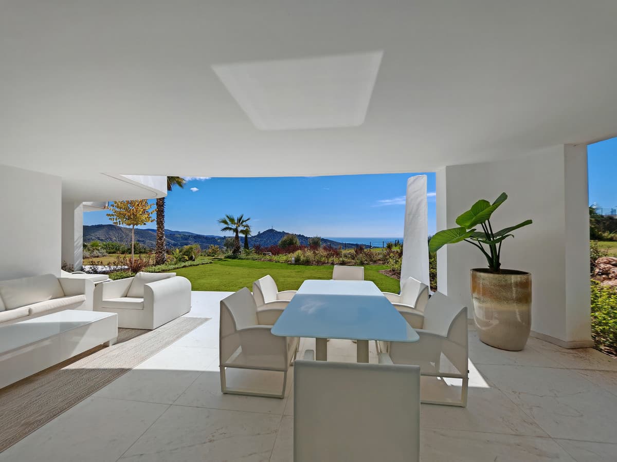 Ground Floor Apartment in Marbella — photo 5 of 10