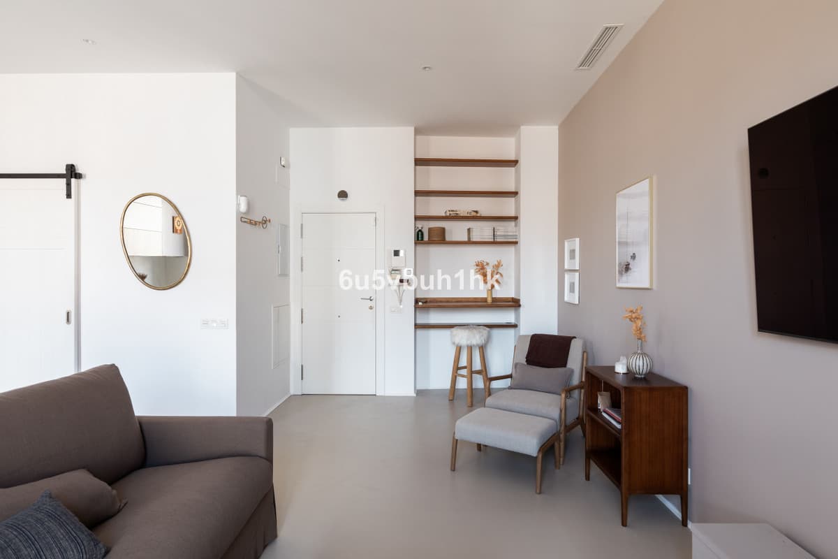 Ground Floor Apartment in Málaga — photo 5 of 10