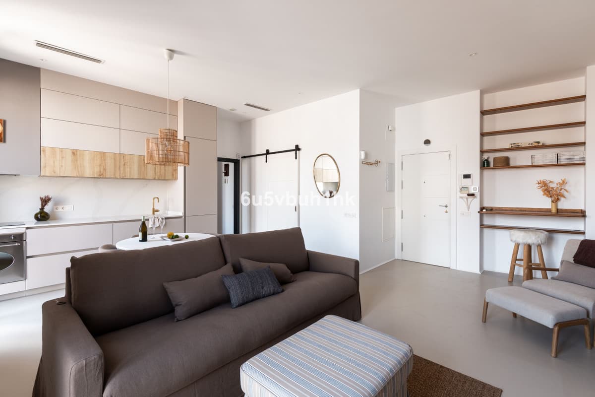 Ground Floor Apartment in Málaga — photo 8 of 10