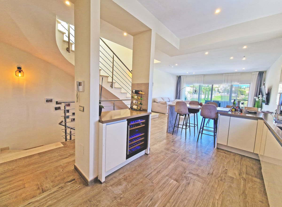 Semi-Detached House in Riviera del Sol — photo 5 of 10