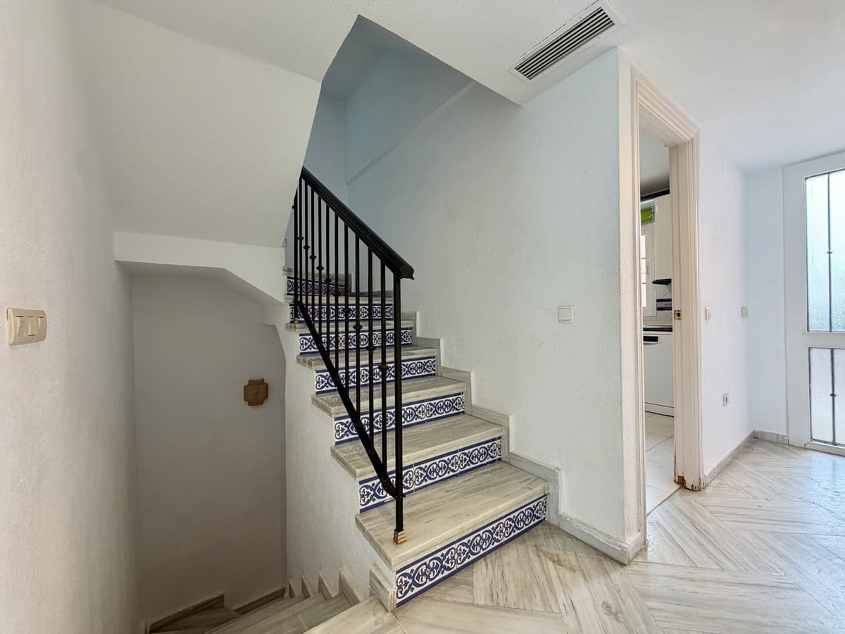 Townhouse in Estepona — photo 10 of 10