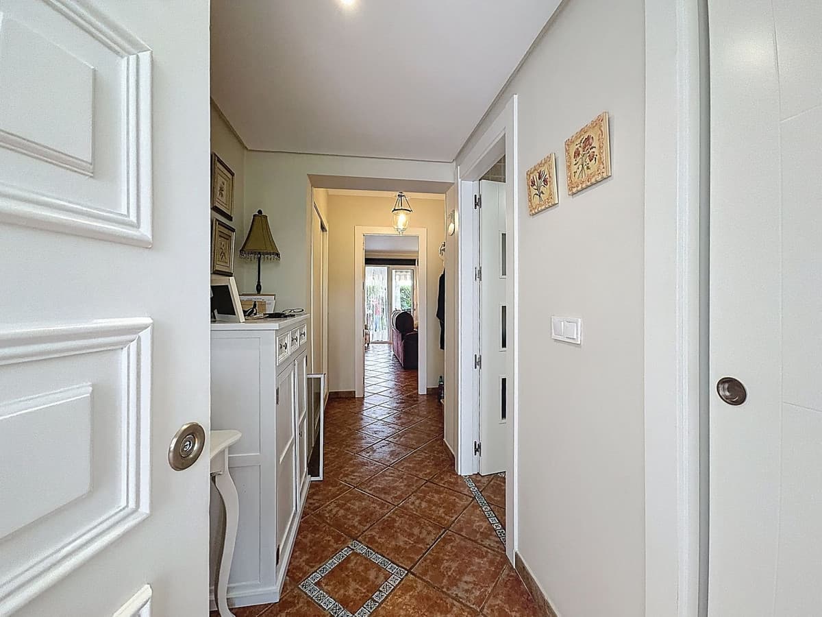 Townhouse in Nagüeles — photo 9 of 10