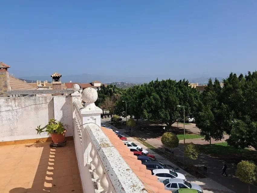 Ground Floor Apartment in Alhaurín de la Torre — photo 1 of 10
