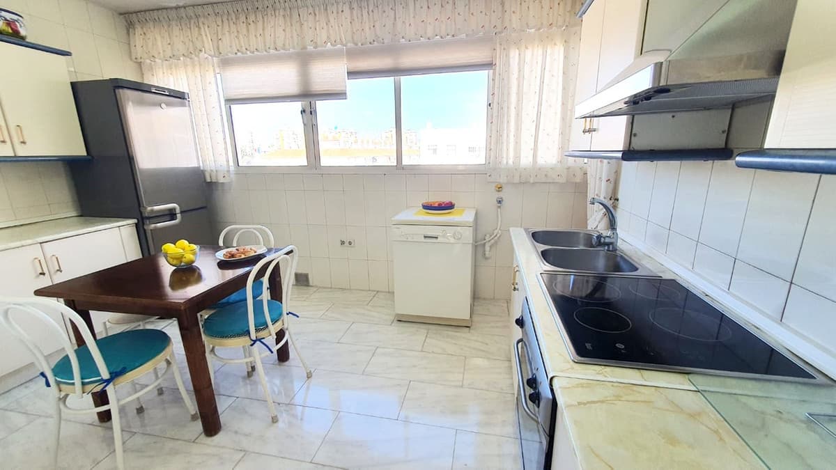 Top Floor Apartment in Fuengirola — photo 6 of 10