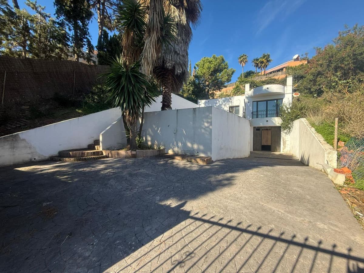 Detached Villa in Estepona — photo 4 of 10