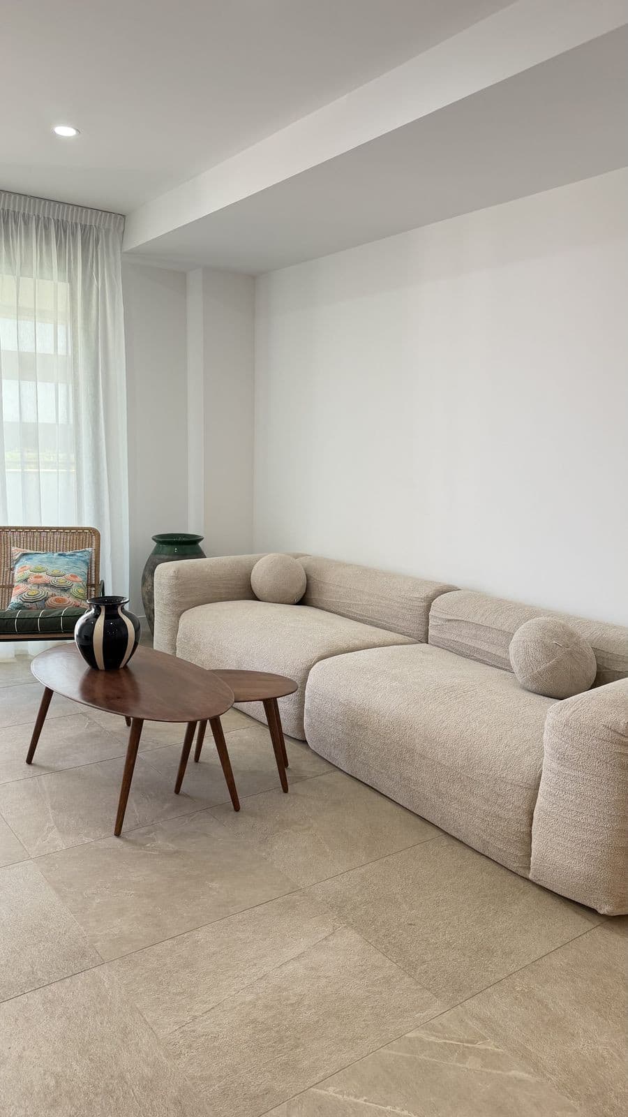 Middle Floor Apartment in Estepona — photo 3 of 10
