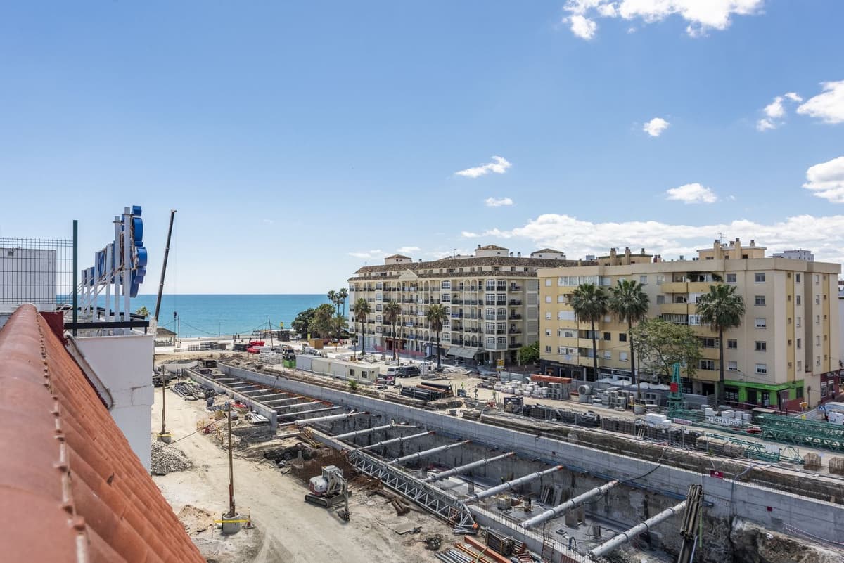 Top Floor Apartment in Estepona — photo 6 of 10