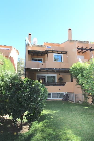 Semi-Detached House in The Golden Mile — photo 7 of 10