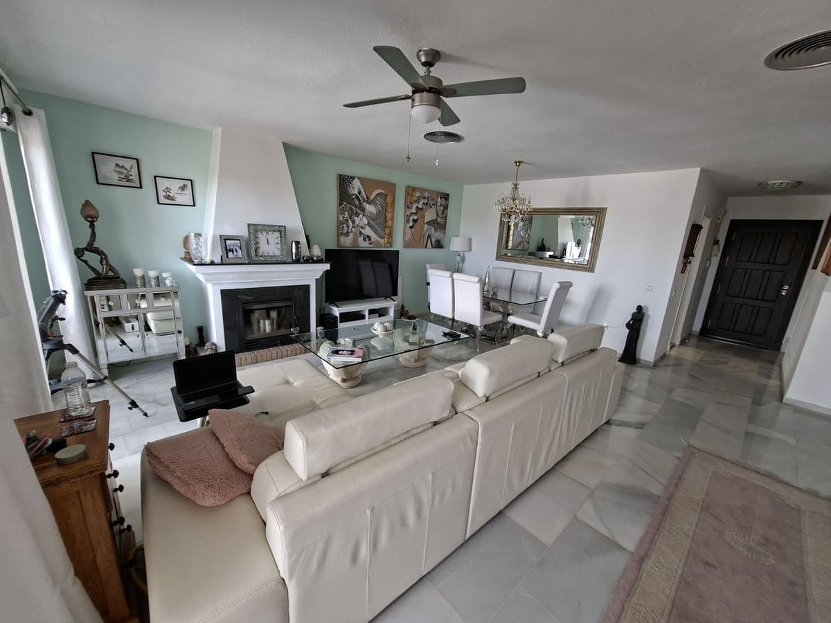 Townhouse in La Duquesa — photo 8 of 10