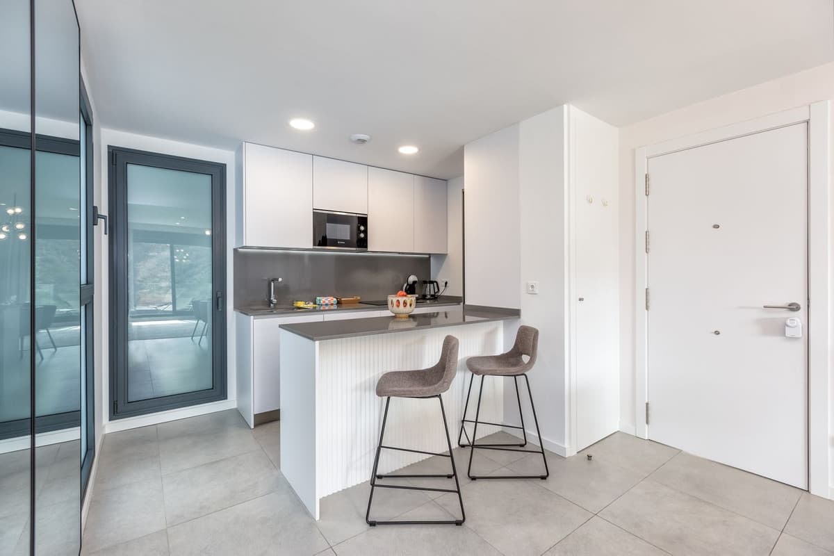 Middle Floor Apartment in Higueron — photo 4 of 10