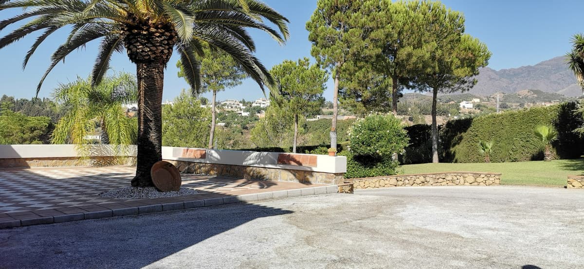 Detached Villa in Estepona — photo 9 of 10