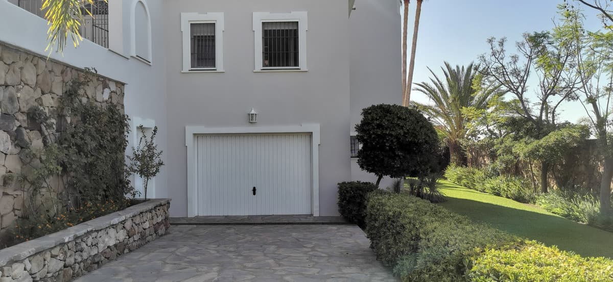 Detached Villa in Estepona — photo 10 of 10
