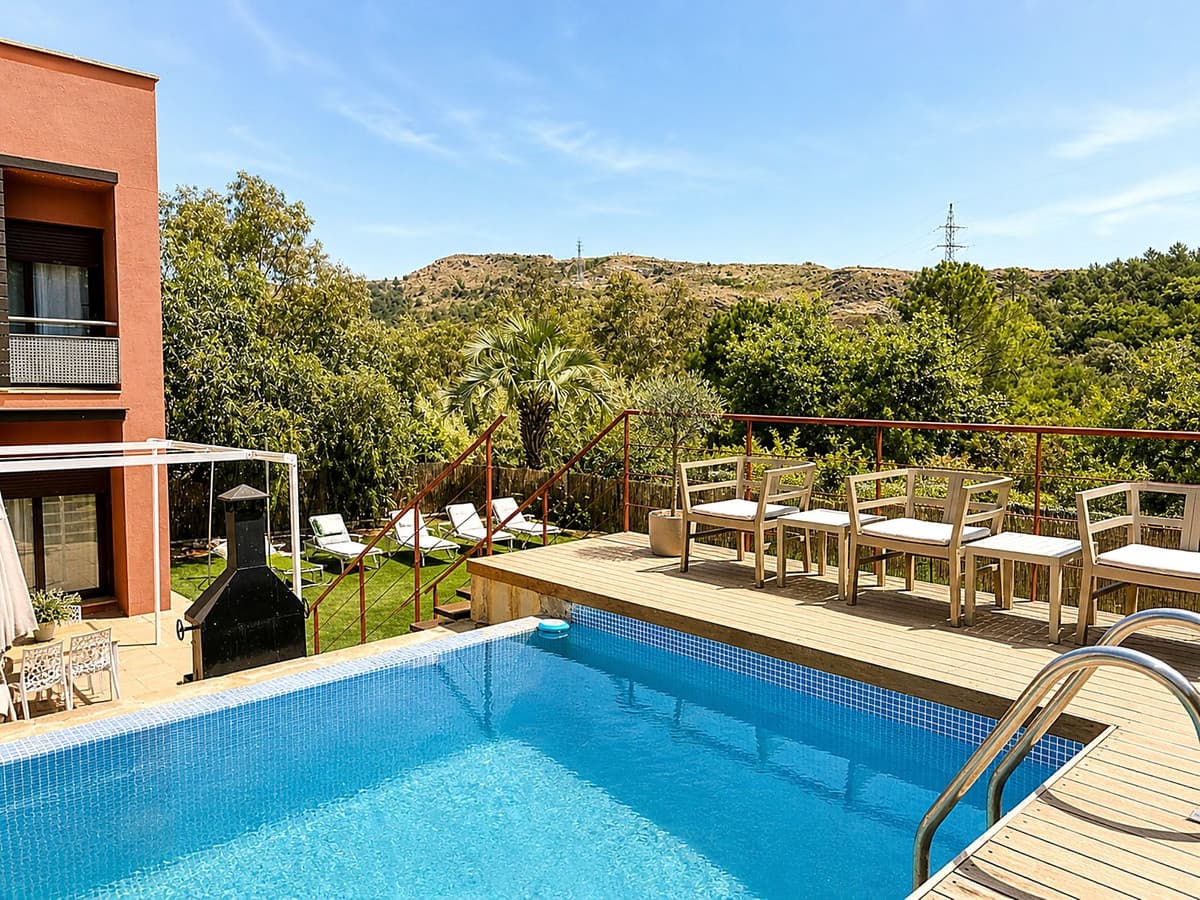 Detached Villa in Selwo — photo 1 of 10