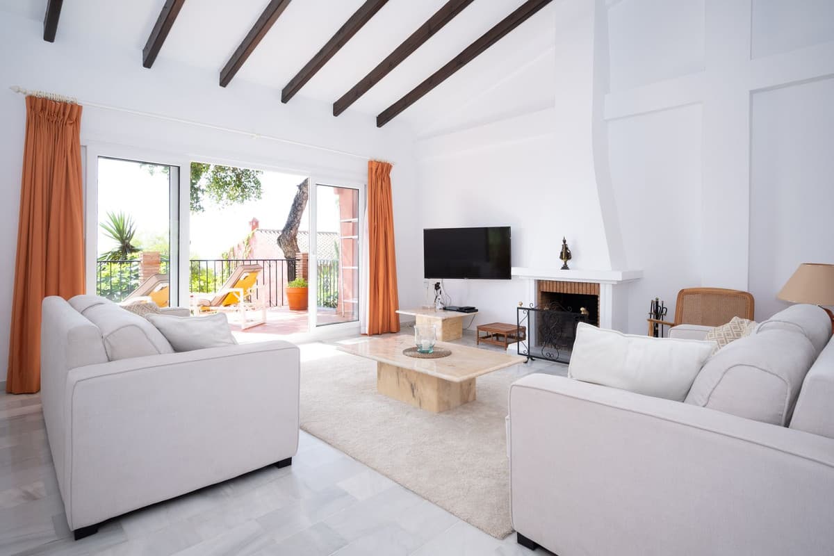 Detached Villa in Elviria — photo 6 of 10