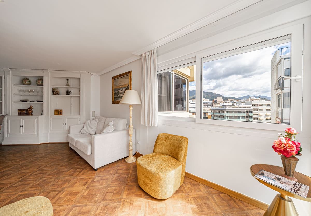 Middle Floor Apartment in Marbella — photo 10 of 10