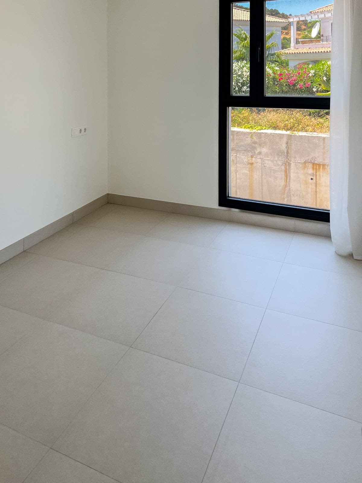 Middle Floor Apartment in Calanova Golf — photo 10 of 10