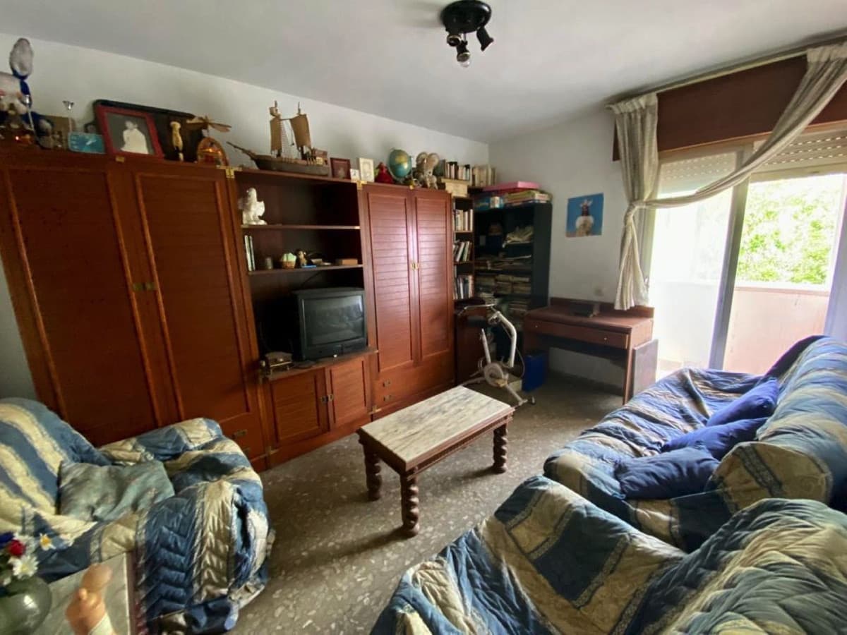 Middle Floor Apartment in Marbella — photo 4 of 10