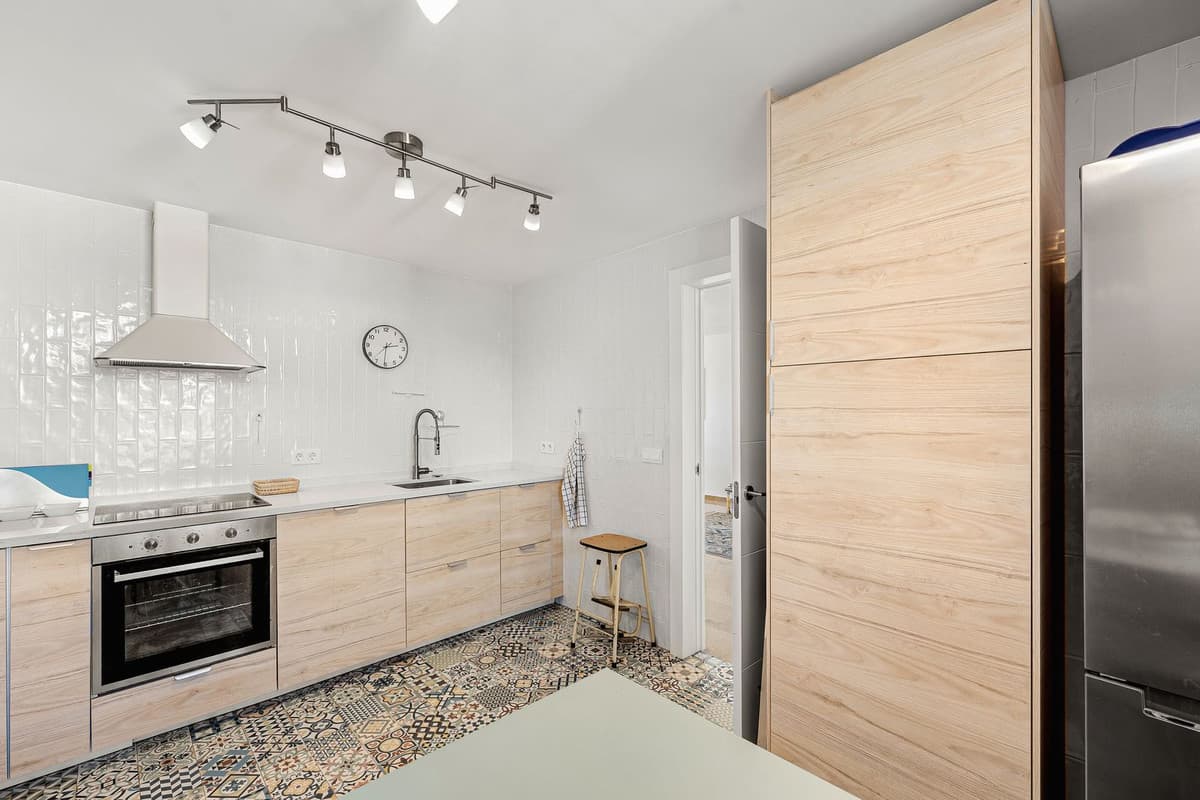 Middle Floor Apartment in Nueva Andalucía — photo 4 of 10