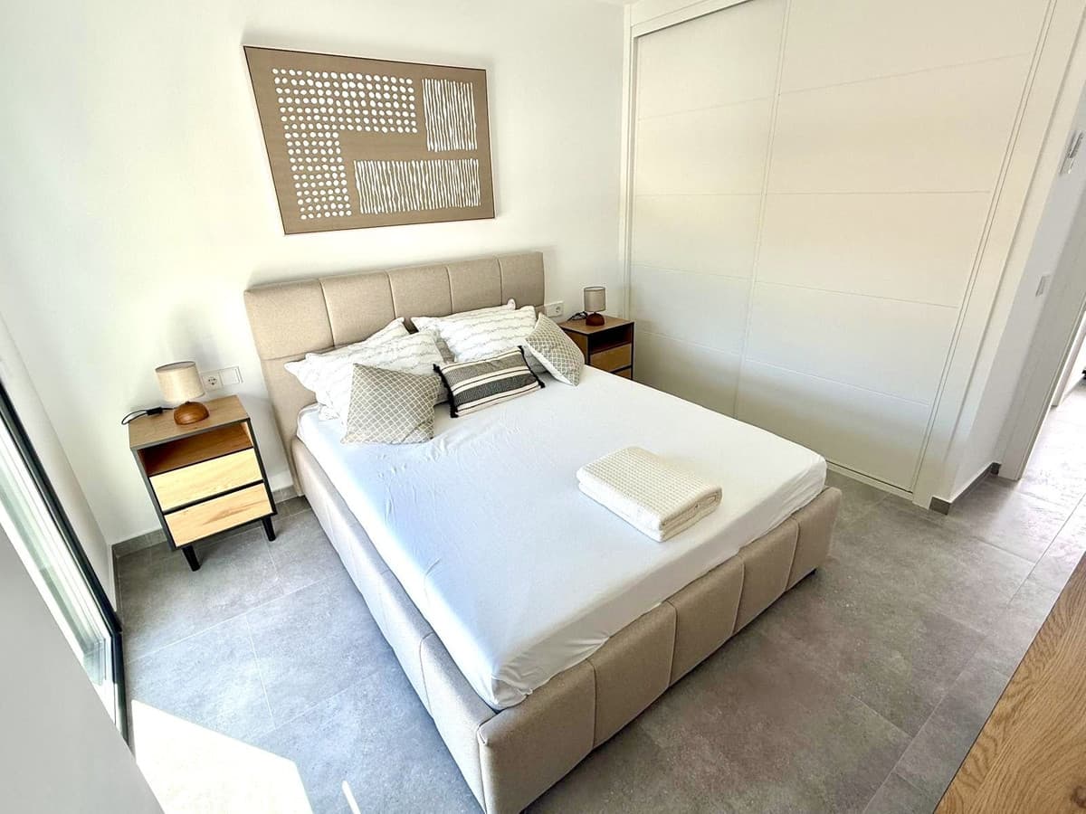 Middle Floor Apartment in Fuengirola — photo 7 of 10
