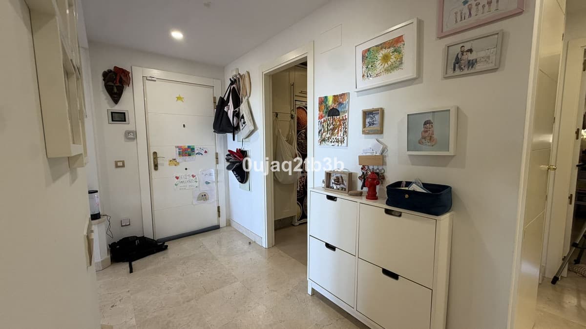 Ground Floor Apartment in Benahavís — photo 6 of 10