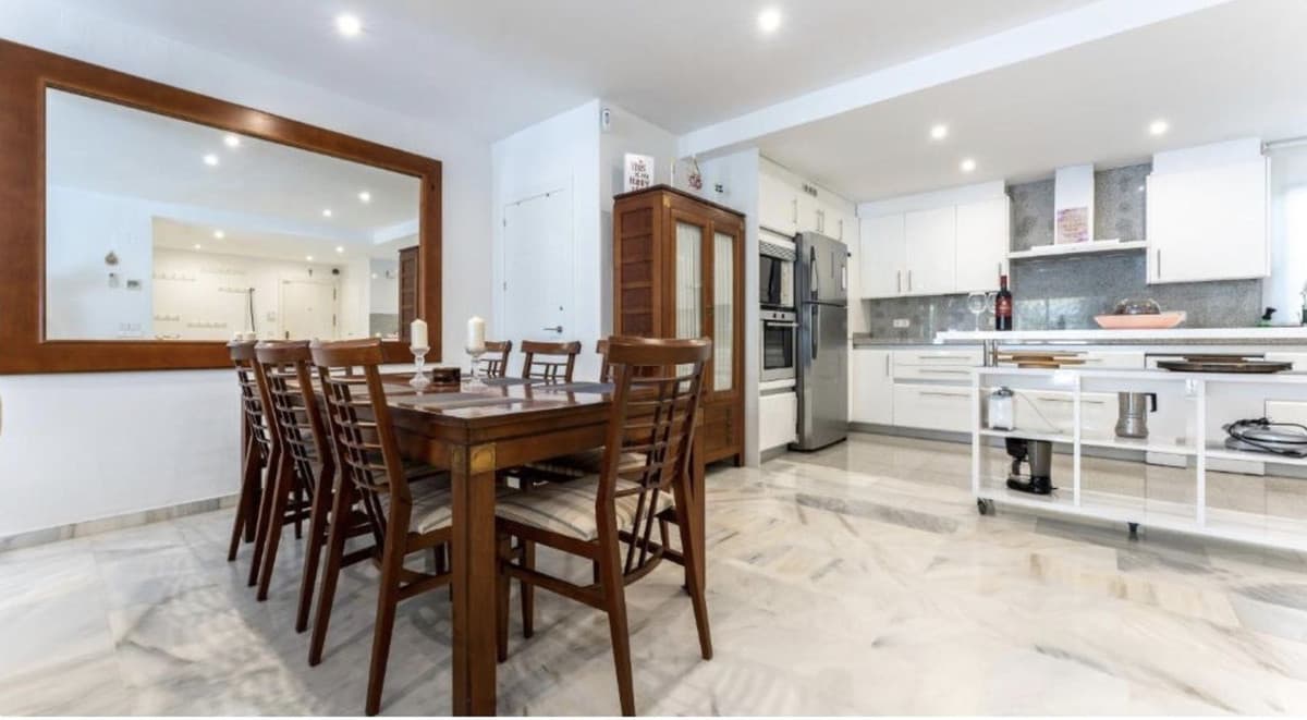 Ground Floor Apartment in Elviria — photo 5 of 10