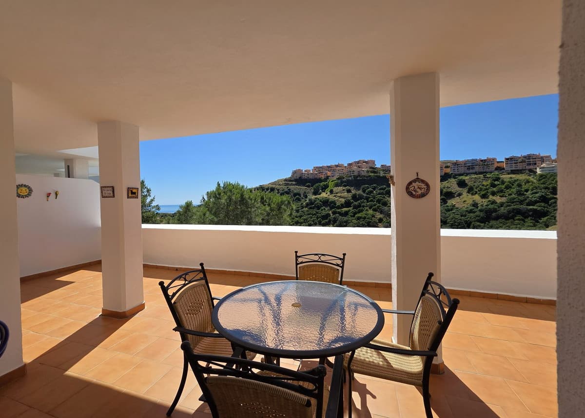 Ground Floor Apartment in Calahonda — photo 1 of 10