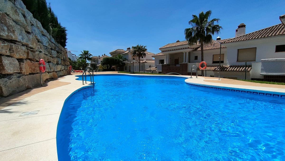 Middle Floor Apartment in Casares Playa — photo 1 of 10