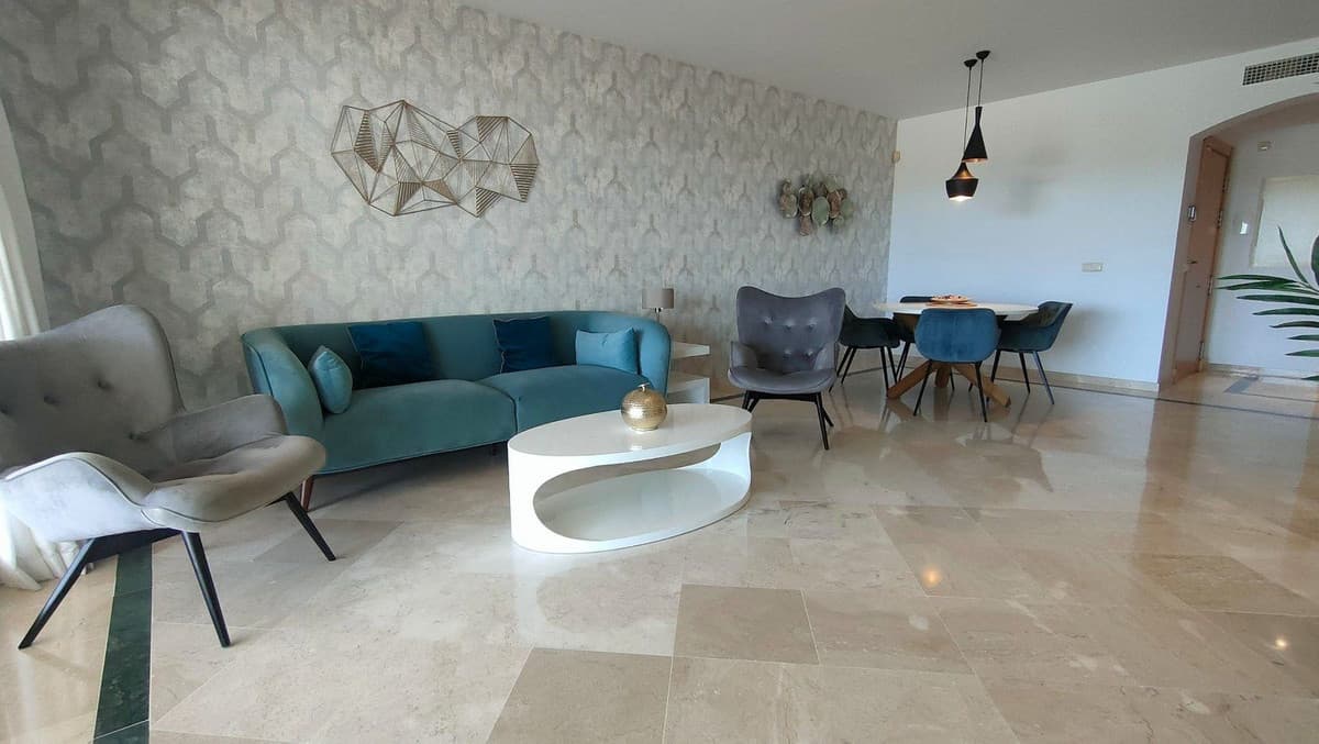 Middle Floor Apartment in Casares Playa — photo 9 of 10
