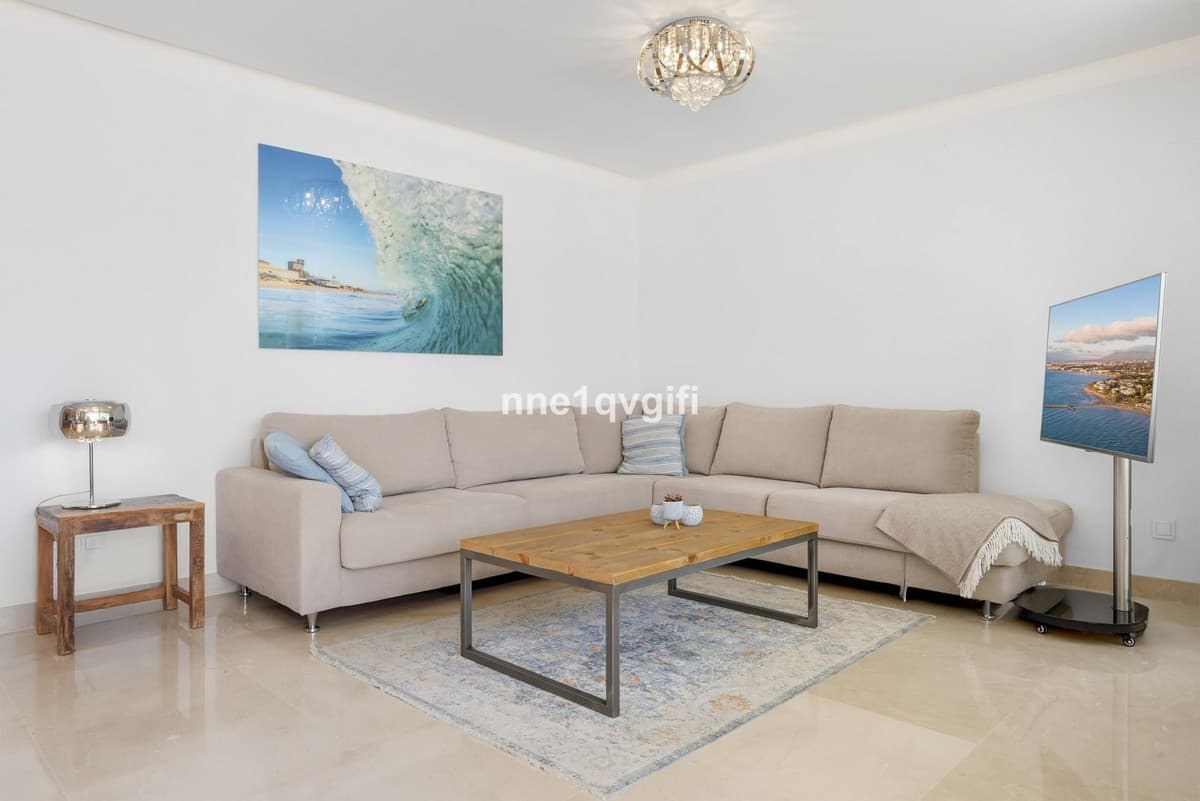 Ground Floor Apartment in Benahavís — photo 7 of 10