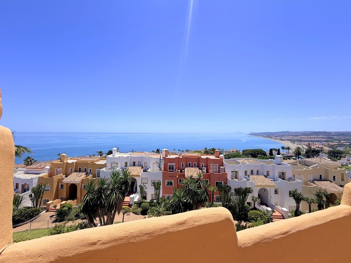Penthouse Duplex in Casares Playa — photo 5 of 10