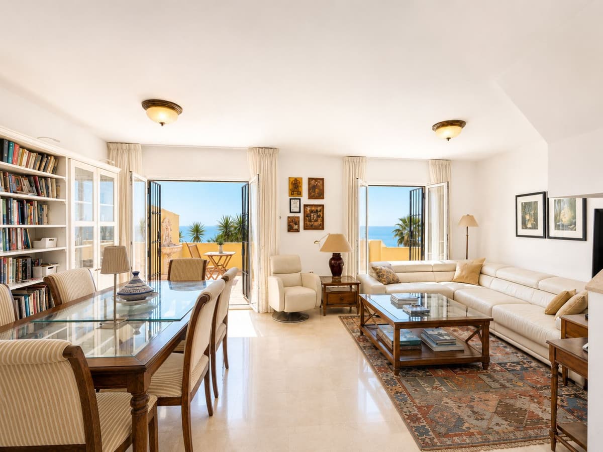 Penthouse Duplex in Casares Playa — photo 6 of 10