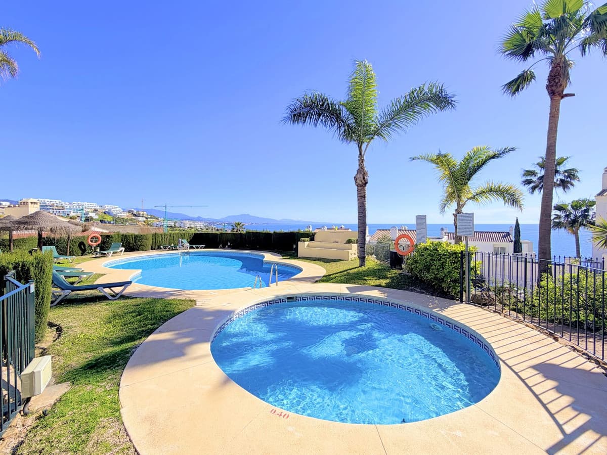 Penthouse Duplex in Casares Playa — photo 7 of 10