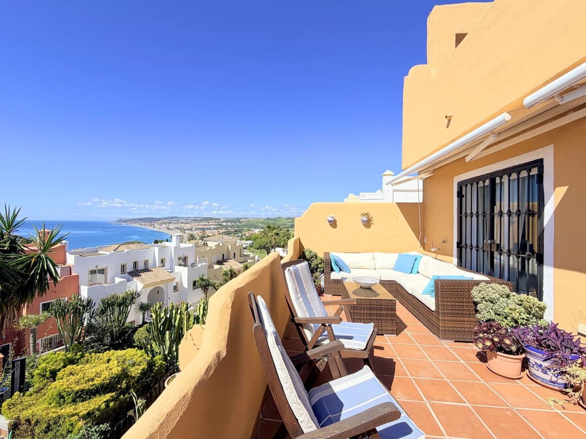 Penthouse Duplex in Casares Playa — photo 9 of 10