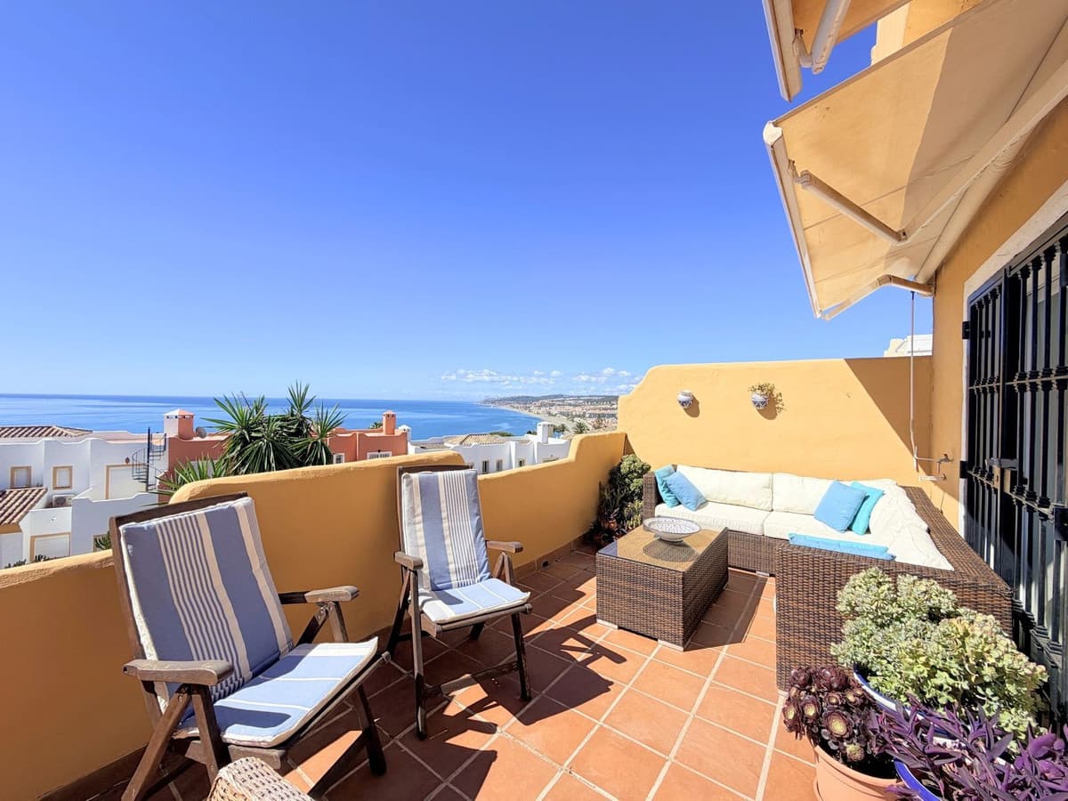 Penthouse Duplex in Casares Playa — photo 10 of 10