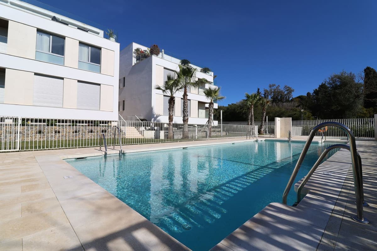 Ground Floor Apartment in Elviria — photo 2 of 10