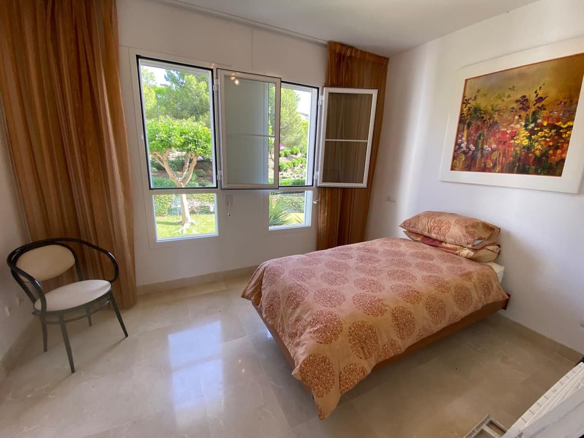 Middle Floor Apartment in Los Arqueros — photo 8 of 10