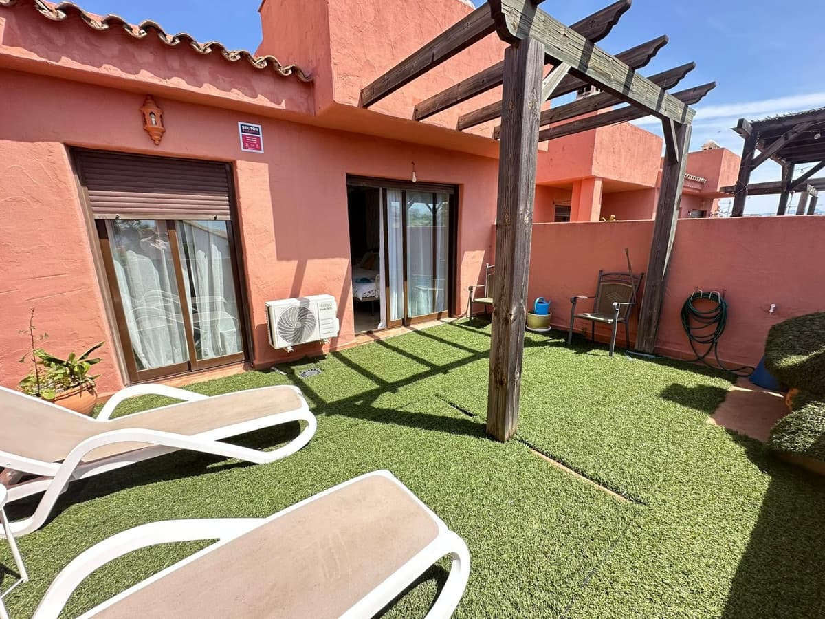 Middle Floor Apartment in Casares Playa — photo 5 of 10