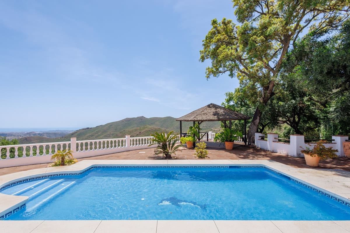 Detached Villa in Coín — photo 5 of 10