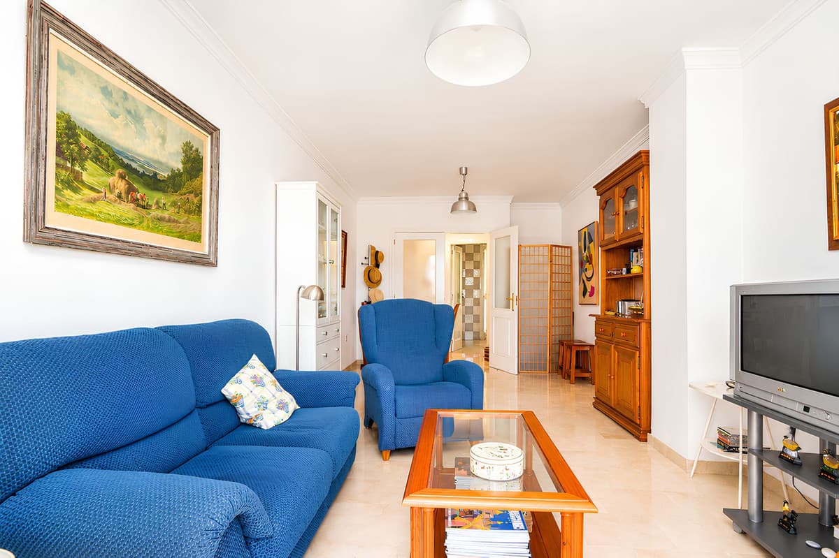 Middle Floor Apartment in Fuengirola — photo 10 of 10
