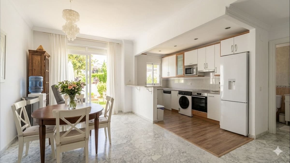 Ground Floor Apartment in Marbella — photo 2 of 10