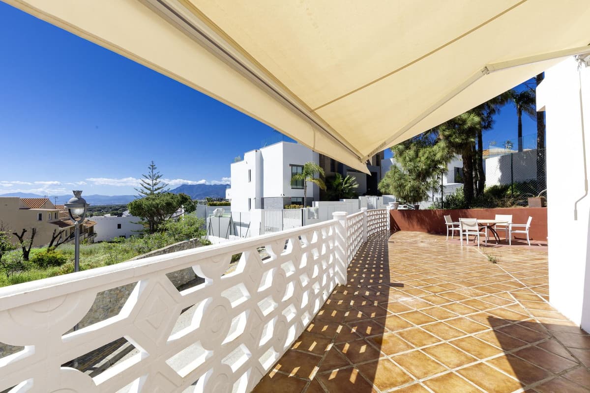 Detached Villa in Marbella — photo 6 of 10