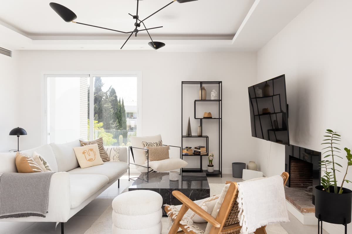 Middle Floor Apartment in Nueva Andalucía — photo 3 of 10