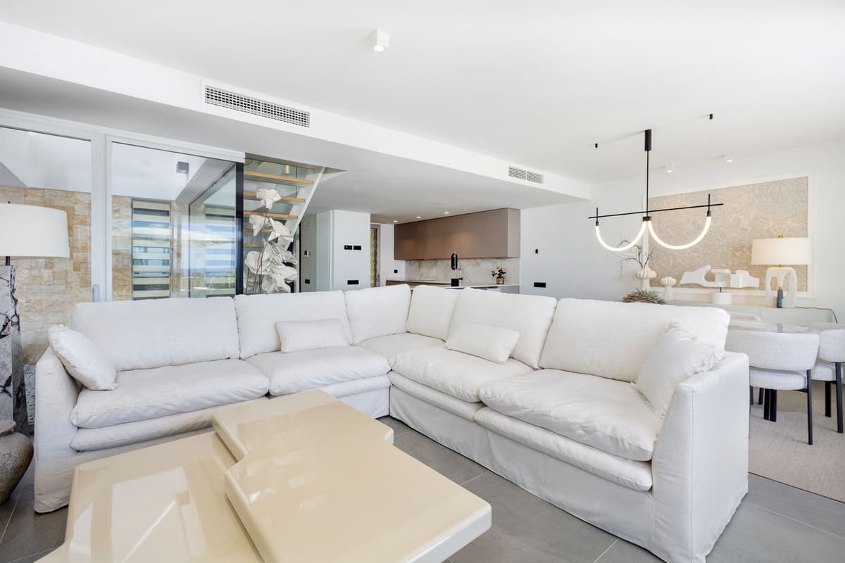 Townhouse in Estepona — photo 2 of 10