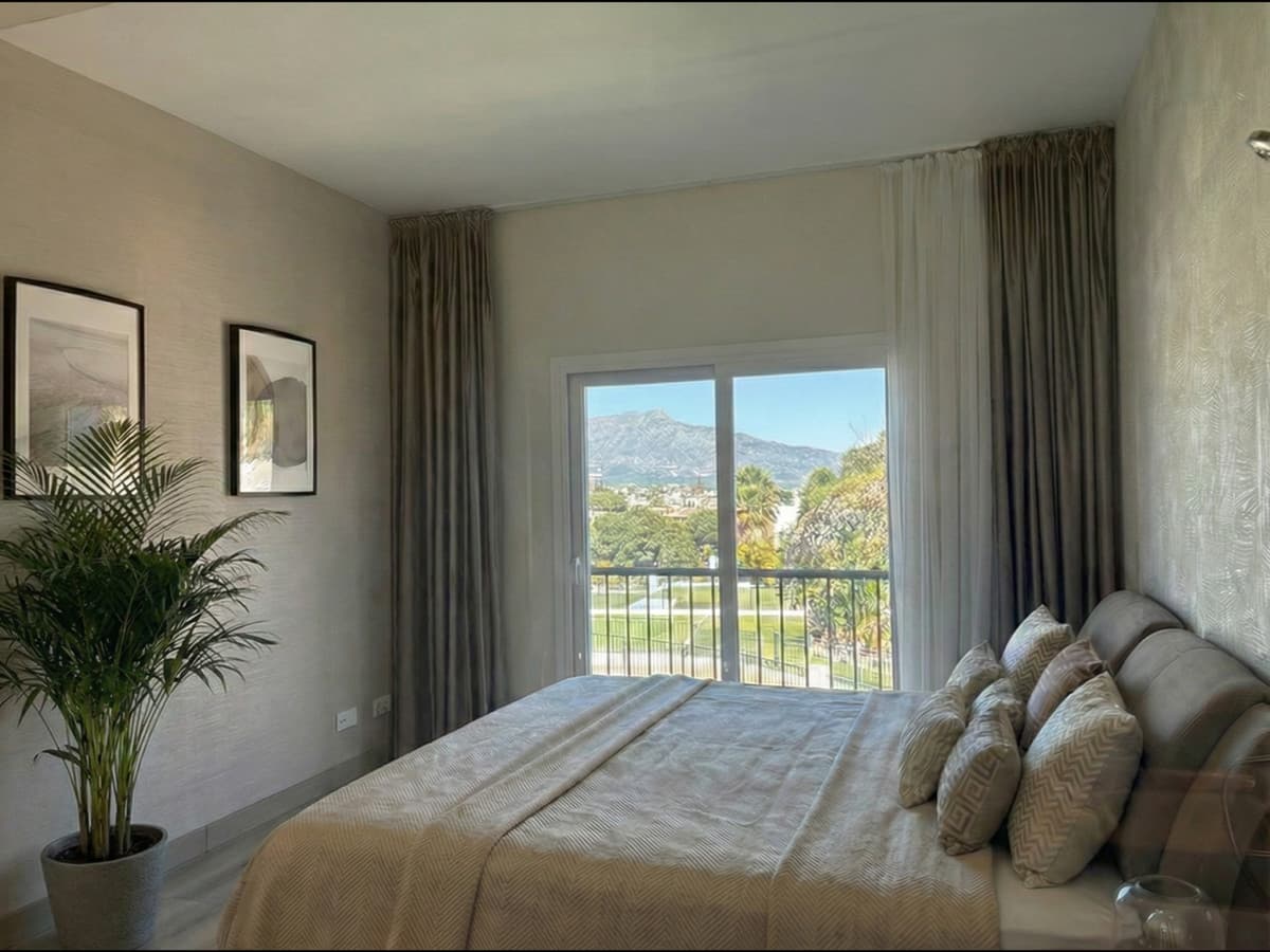 Penthouse in Benahavís — photo 9 of 10