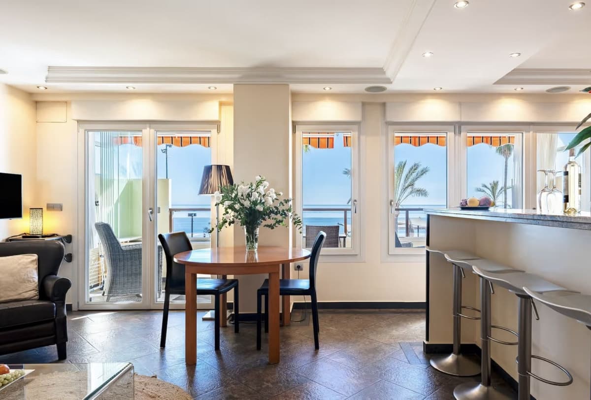 Middle Floor Apartment in Fuengirola — photo 4 of 10