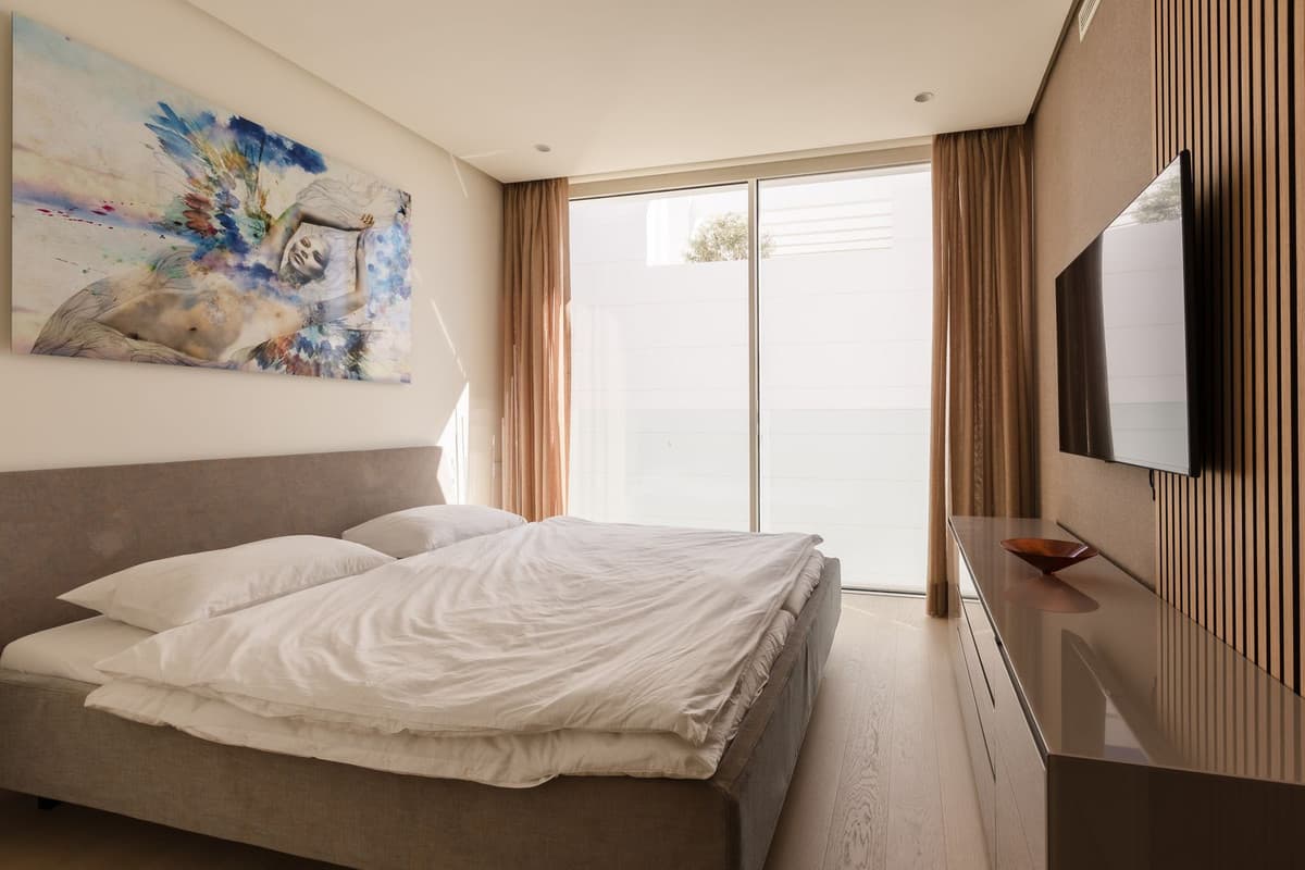 Middle Floor Apartment in Marbella — photo 3 of 10
